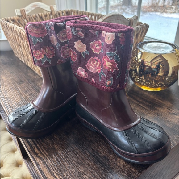 Sorel Girl’s Boots, waterproof, floral, warm, cozy size 12 - Picture 5 of 5